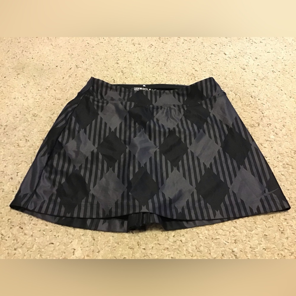 Nike Black and Gray Women's Skirt